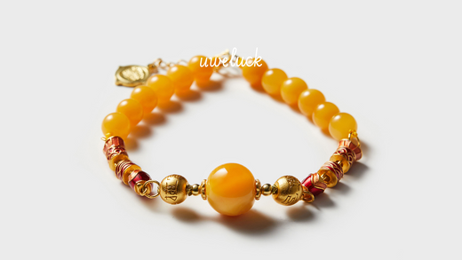 User story: The beeswax bracelet made me believe in myself again and welcomed wealth.